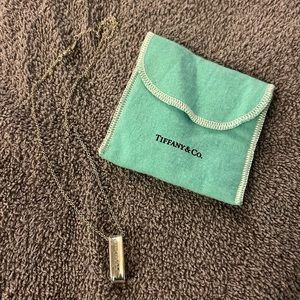 Tiffany 1837 Oval loop necklace.